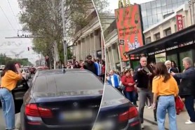 Cazul șoferiței cu BMW agresate în stație: Cine este bărbatul care a insultat-o și a lovit automobilul